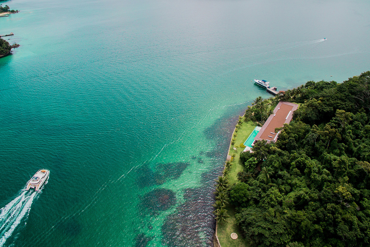 AB HOUSE ARIEL VIEW BOAT